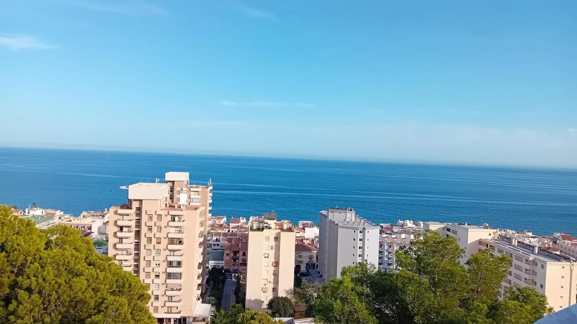 شقة Mar Azul, توريمولينوس